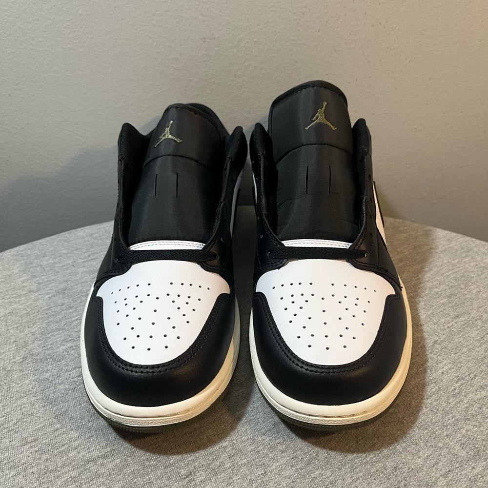 Nike Air Jordan 1 Low Black Toe Medium Olive Green Men's Shoe Size 11 553558-092 - Picture 3 of 11